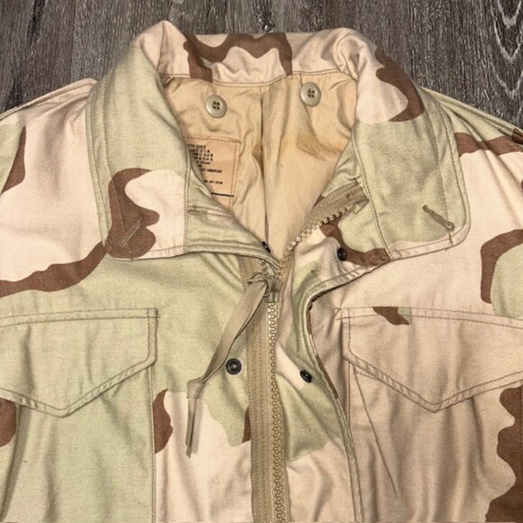US Military Field Jacket Coat Cold Weather Desert Camouflage Medium Reg Hooded - Picture 4 of 7
